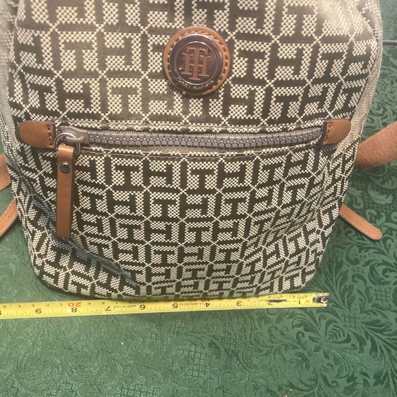 TOMMY HILFIGER BACK PACK ADJUSTABLE STRAPS - Picture 11 of 13
